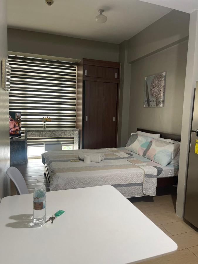 Henry'S Newport Condotel Pasay Eksteriør billede