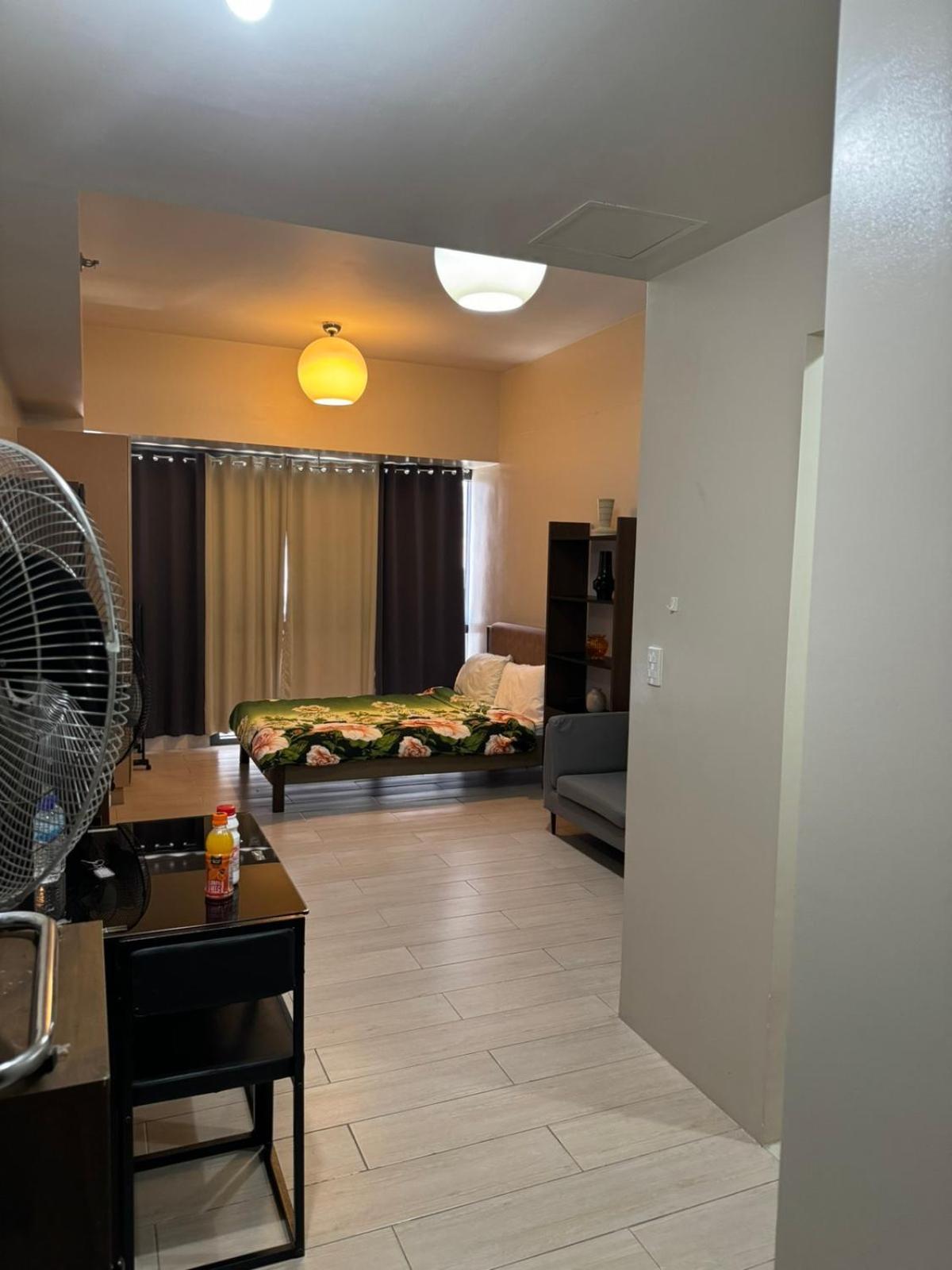 Henry'S Newport Condotel Pasay Eksteriør billede