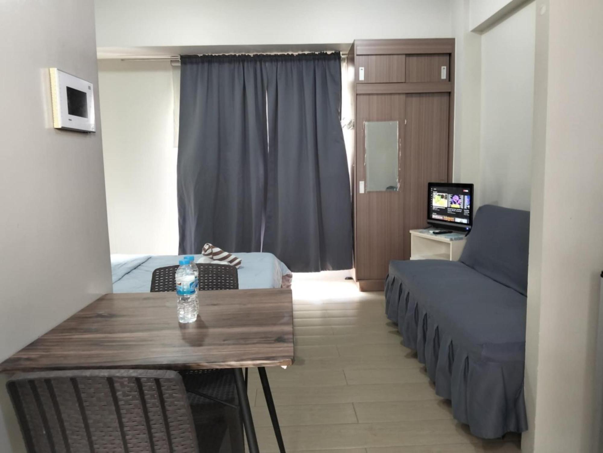 Henry'S Newport Condotel Pasay Eksteriør billede